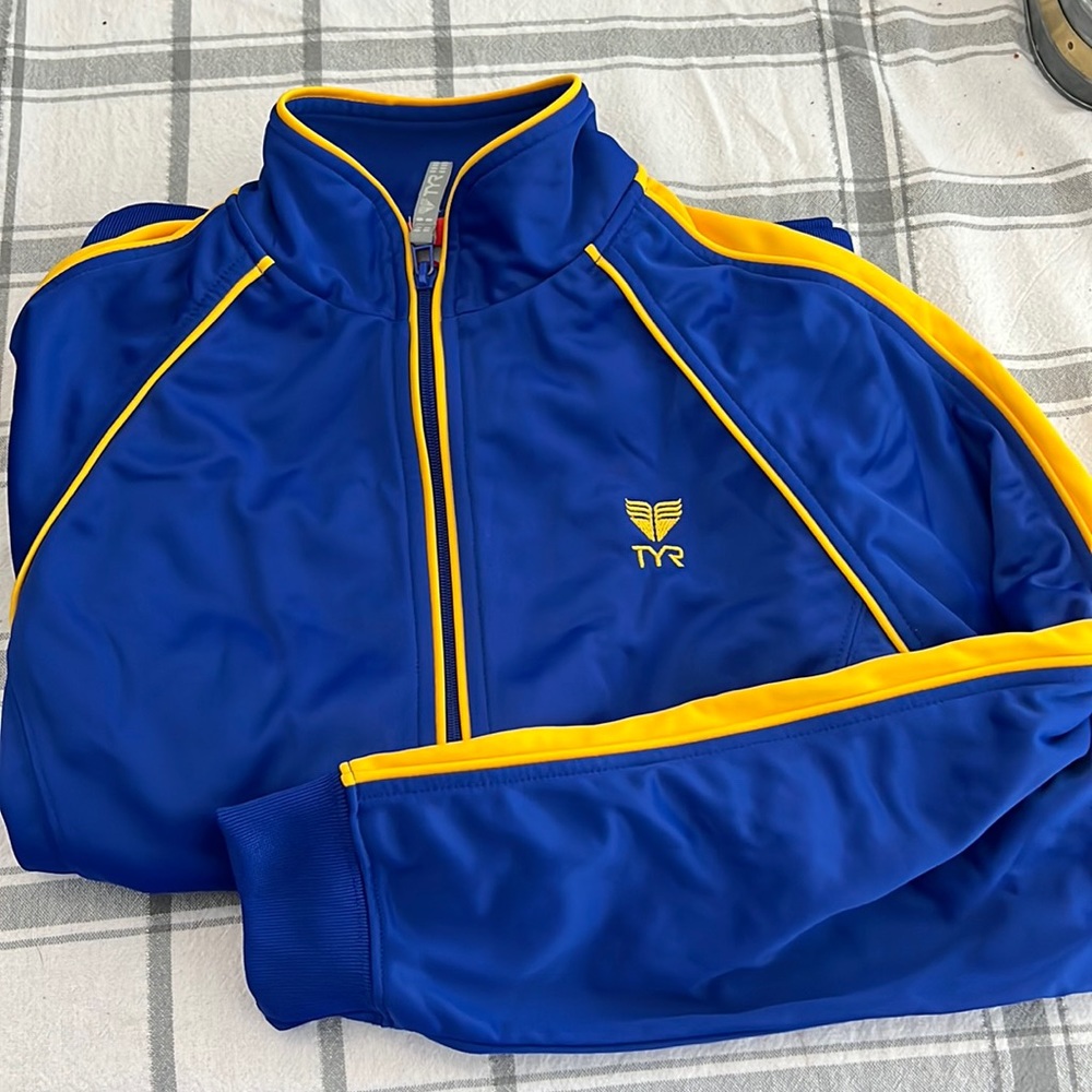 TYR SWIM TRACK JACKET UNISEX KIDS L LIKE NEW!